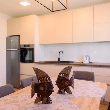 Maria Marta Apartment Mirce